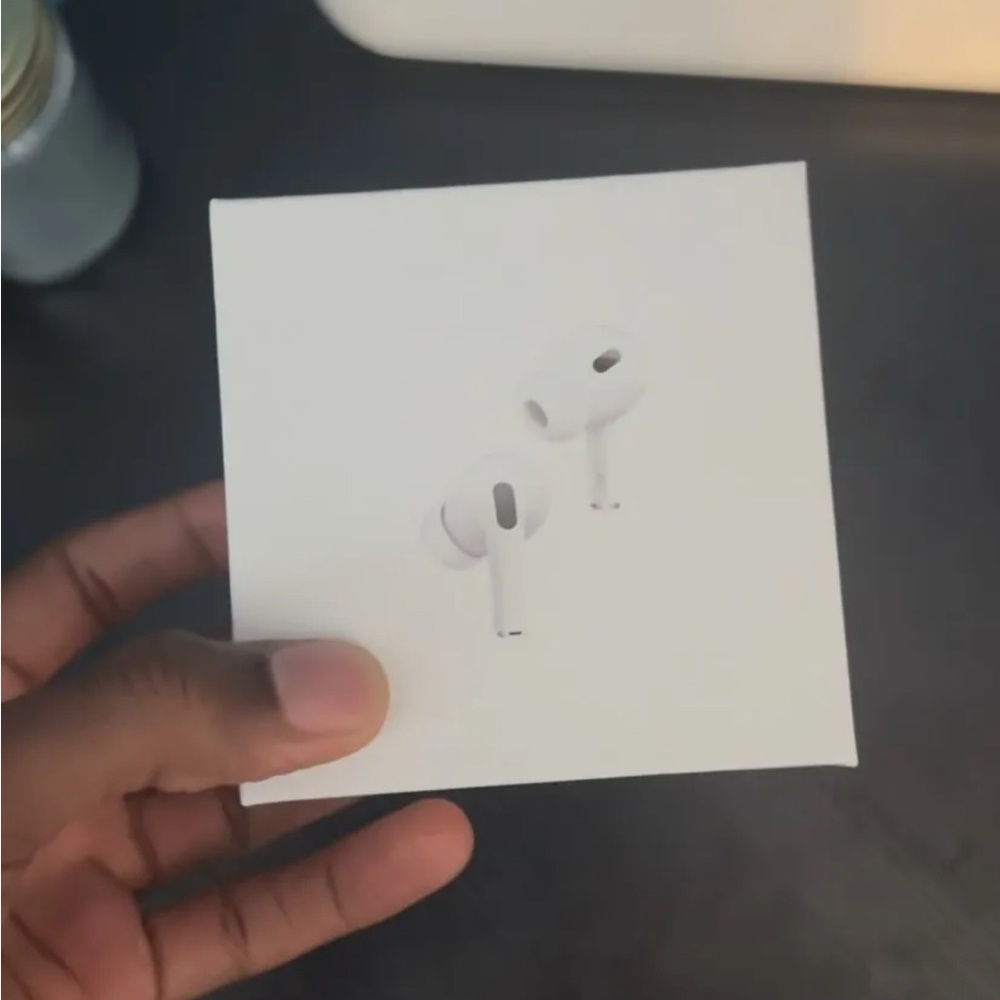 Apple AirPods Pro with Charging Case - White